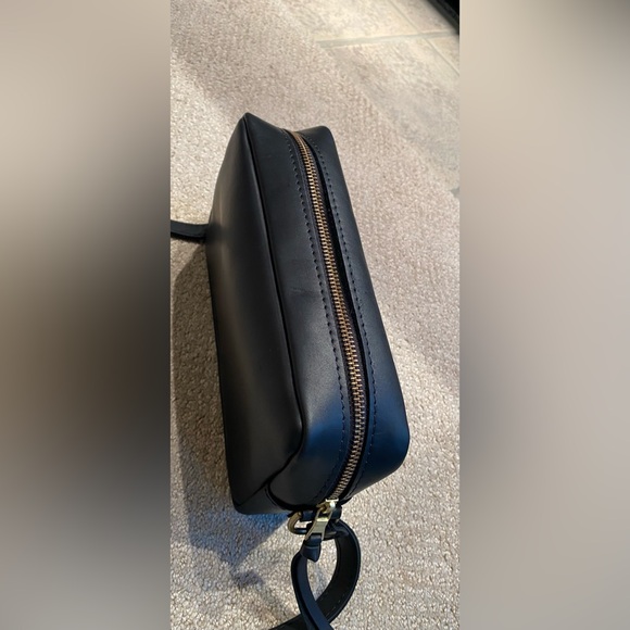 Portland Leather Camera Bag - Picture 4 of 4